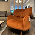 Оранжевое кресло BLOSSOM